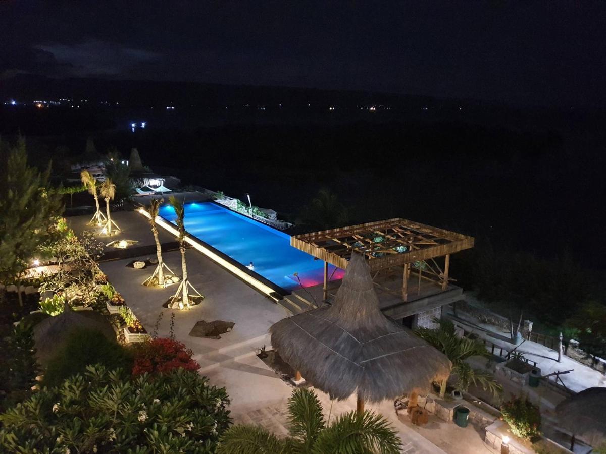 Padadita Beach Hotel Waingapu Exterior foto